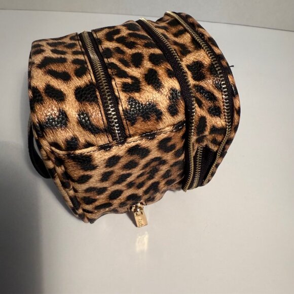 PurseN Cheetah Print Tiara Jewelry Case with Inner Pouches and Zipper Closure - Picture 13 of 15